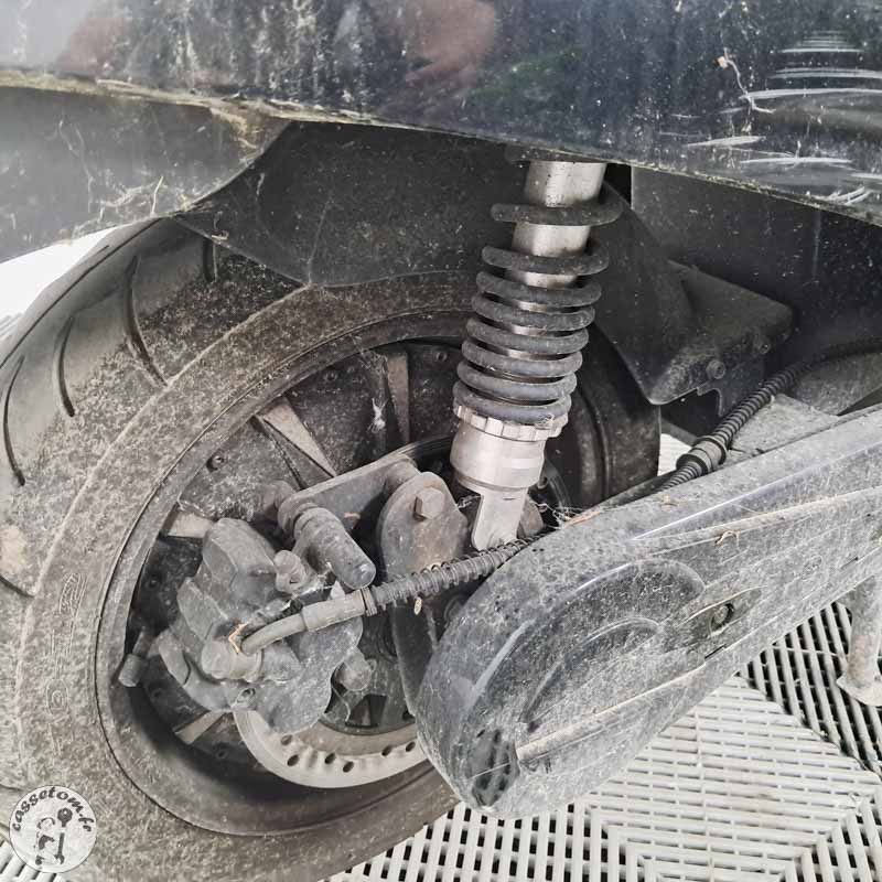 GOLDEN LION JS2A Électrique 2022 accidenté - La Casse de l Oncle Tom