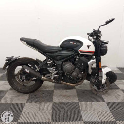 TRIUMPH TRID 660 2021 accidentée - La Casse de l Oncle Tom