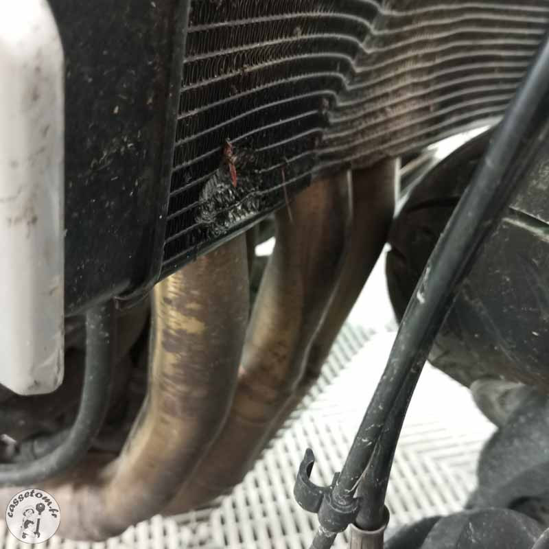 TRIUMPH TRID 660 2021 accidentée - La Casse de l Oncle Tom