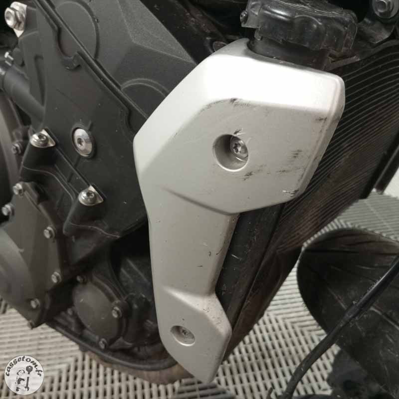 TRIUMPH TRID 660 2021 accidentée - La Casse de l Oncle Tom