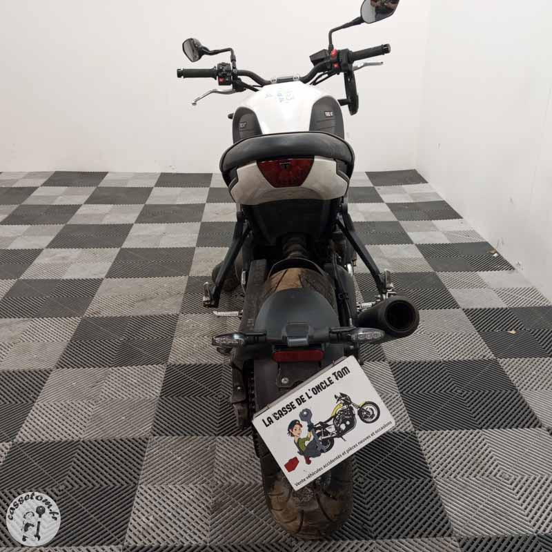 TRIUMPH TRID 660 2021 accidentée - La Casse de l Oncle Tom