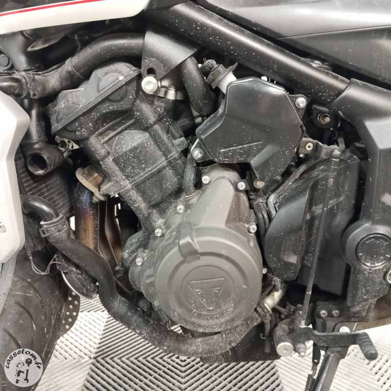TRIUMPH TRID 660 2021 accidentée - La Casse de l Oncle Tom