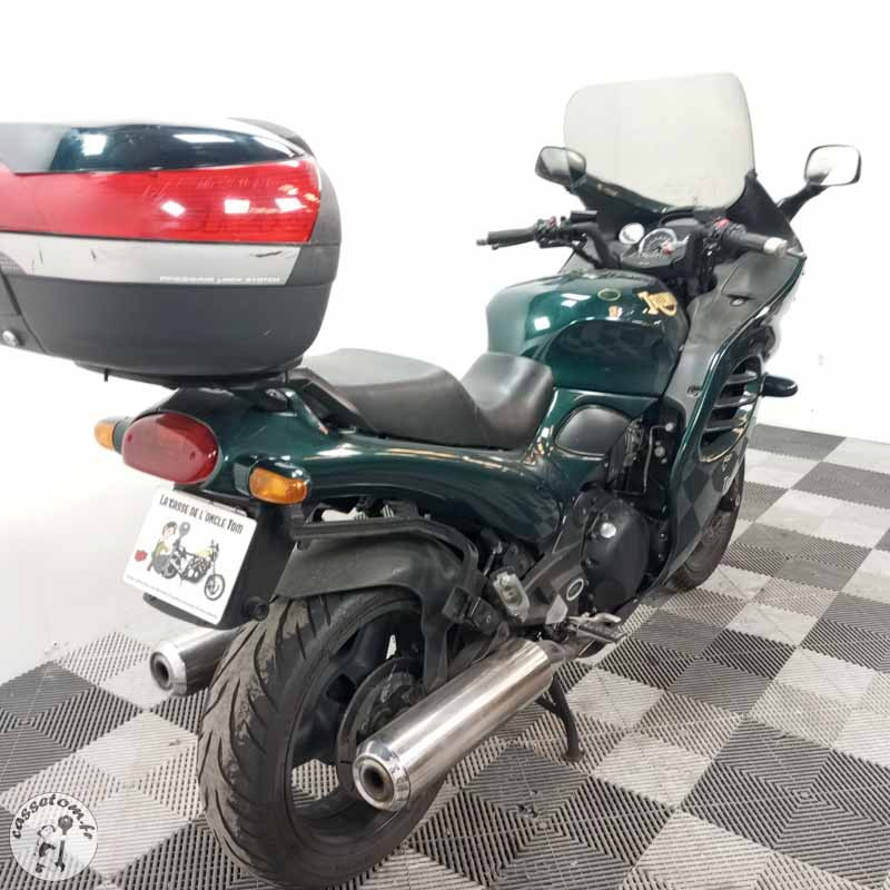 TRIUMPH TROP 1200 1180 2000 accidentée - La Casse de l Oncle Tom