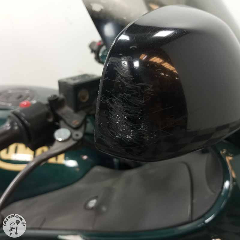 TRIUMPH TROP 1200 1180 2000 accidentée - La Casse de l Oncle Tom