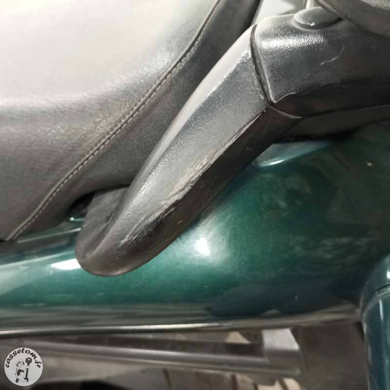 TRIUMPH TROP 1200 1180 2000 accidentée - La Casse de l Oncle Tom