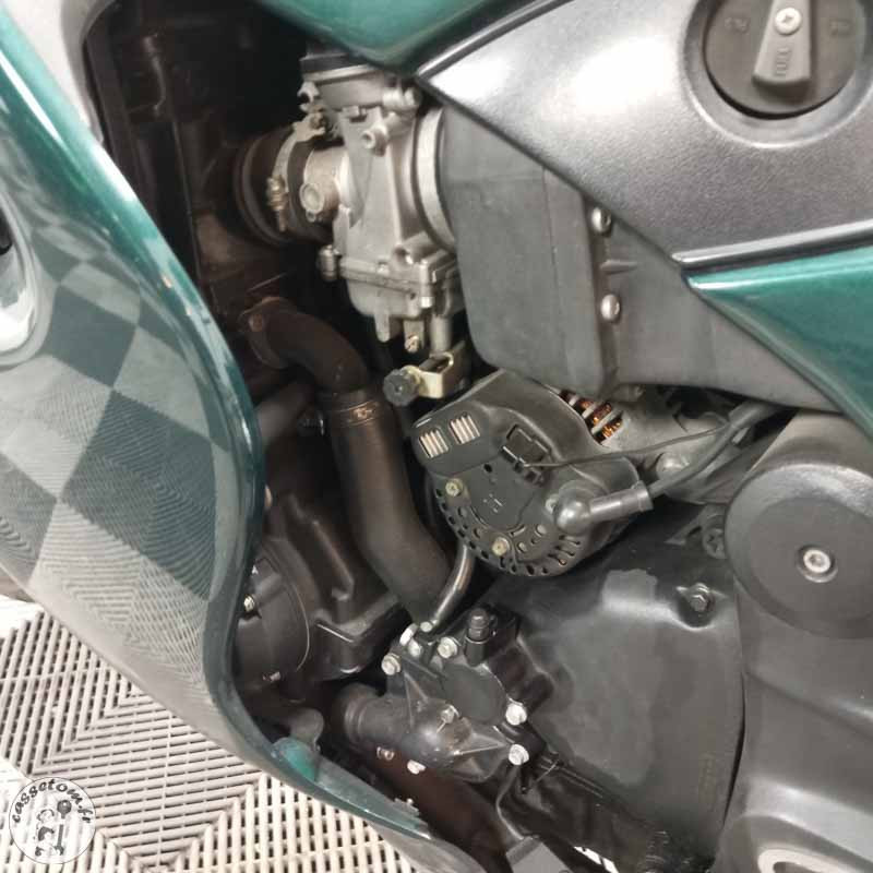 TRIUMPH TROP 1200 1180 2000 accidentée - La Casse de l Oncle Tom