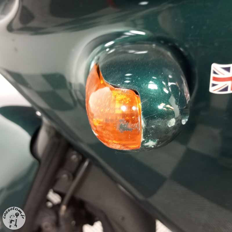 TRIUMPH TROP 1200 1180 2000 accidentée - La Casse de l Oncle Tom