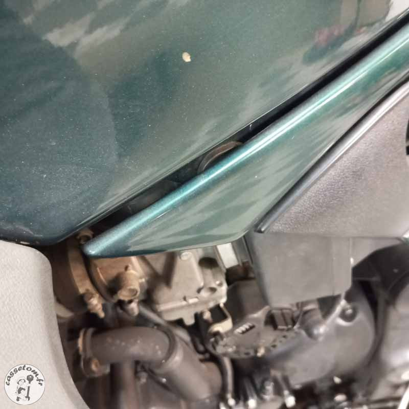 TRIUMPH TROP 1200 1180 2000 accidentée - La Casse de l Oncle Tom