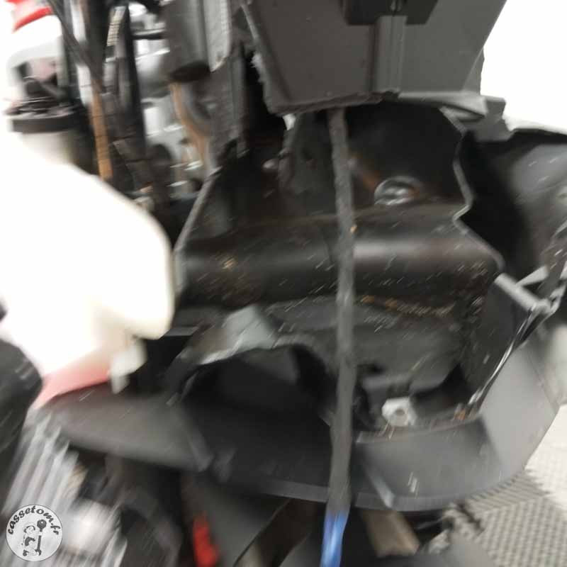 APRILIA TUONO 660 2024 accidentée - La Casse de l Oncle Tom
