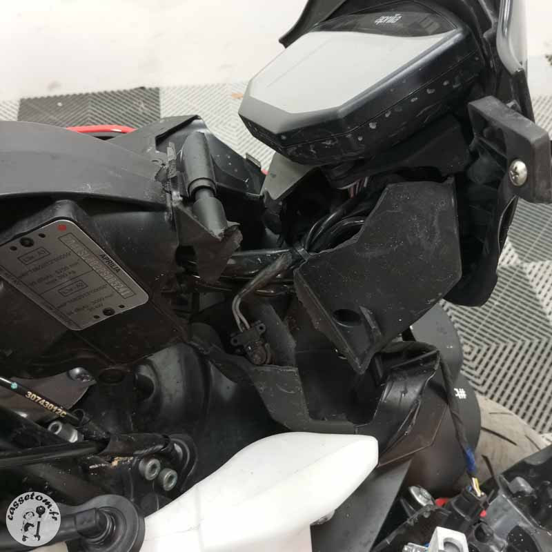 APRILIA TUONO 660 2024 accidentée - La Casse de l Oncle Tom