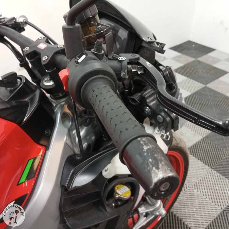 APRILIA TUONO 660 2024 accidentée - La Casse de l Oncle Tom