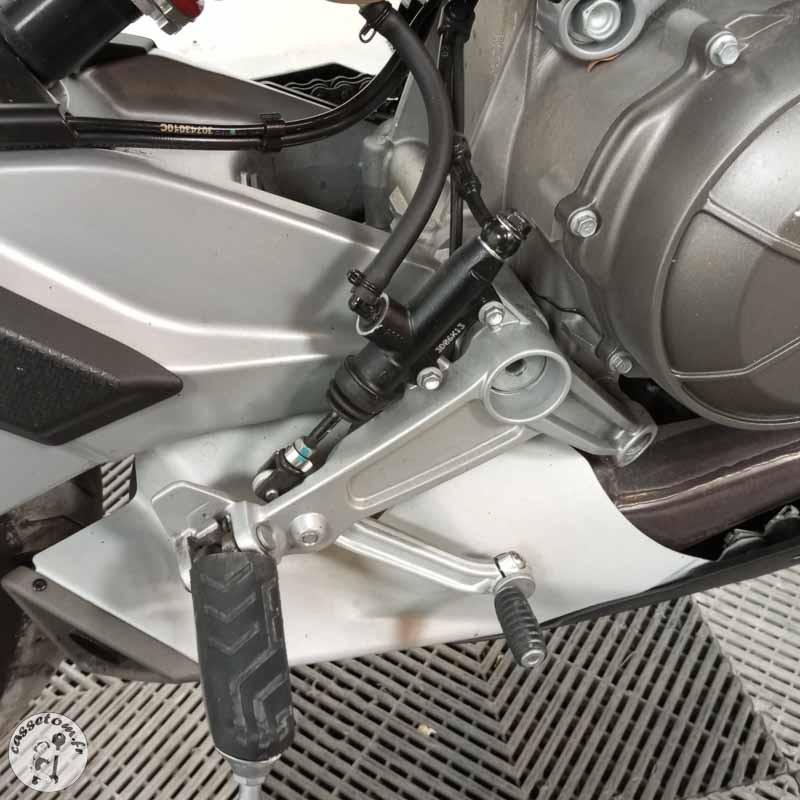 APRILIA TUONO 660 2024 accidentée - La Casse de l Oncle Tom