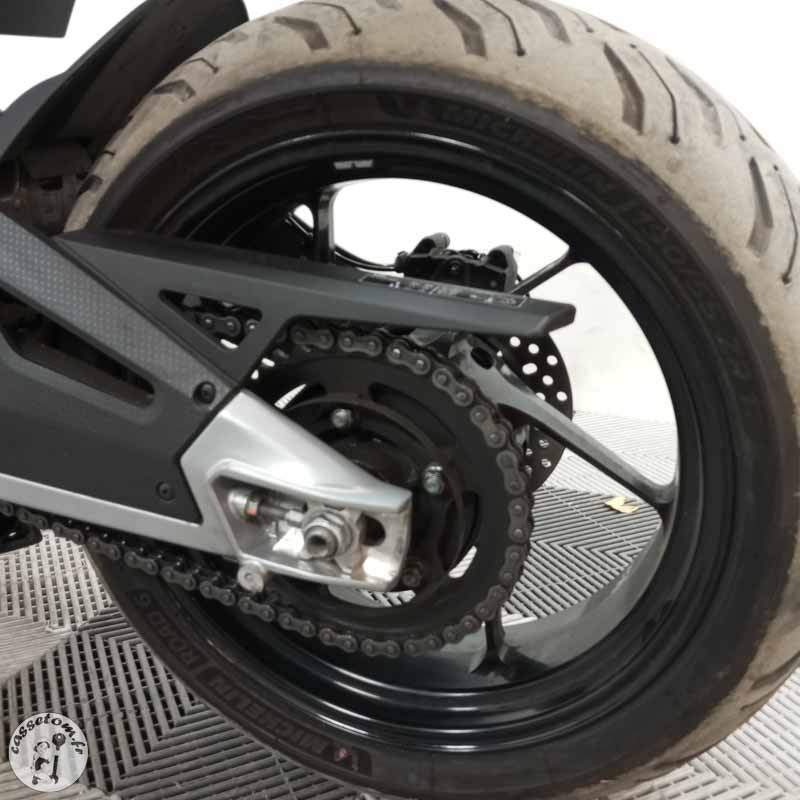 APRILIA TUONO 660 2024 accidentée - La Casse de l Oncle Tom