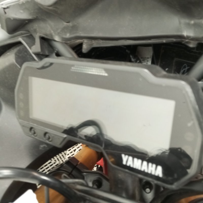 YAMAHA YZF125 124cc 2022 accidentée - La Casse de l Oncle Tom