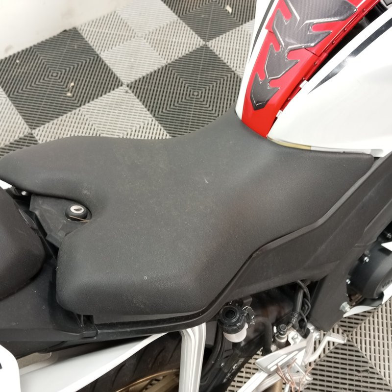 YAMAHA YZF125 124cc 2022 accidentée - La Casse de l Oncle Tom