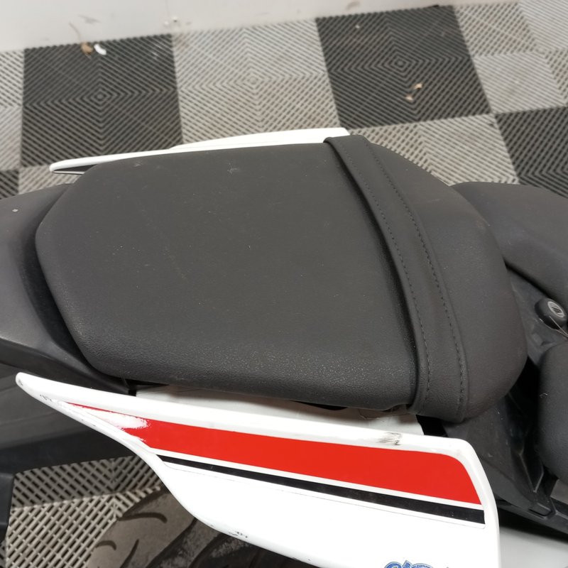 YAMAHA YZF125 124cc 2022 accidentée - La Casse de l Oncle Tom