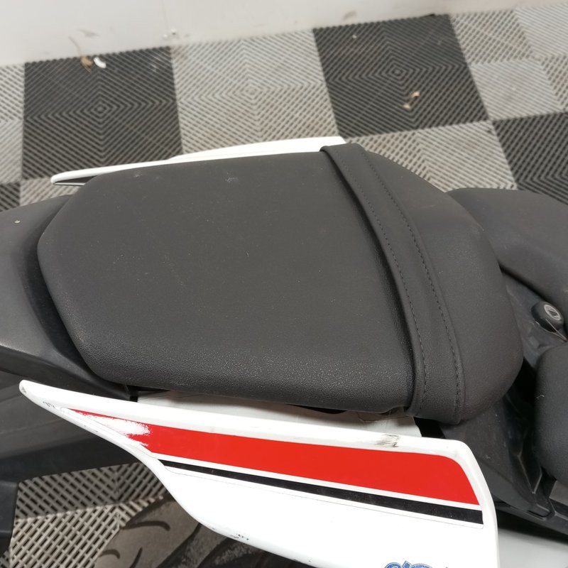 YAMAHA YZF125 124cc 2022 accidentée - La Casse de l Oncle Tom