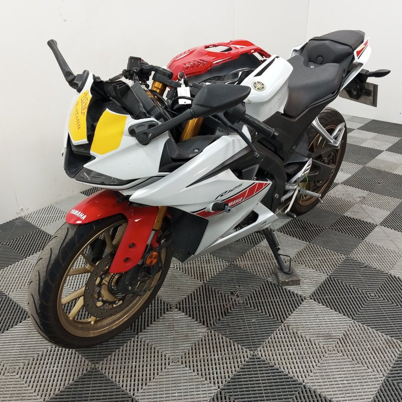YAMAHA YZF125 124cc 2022 accidentée - La Casse de l Oncle Tom
