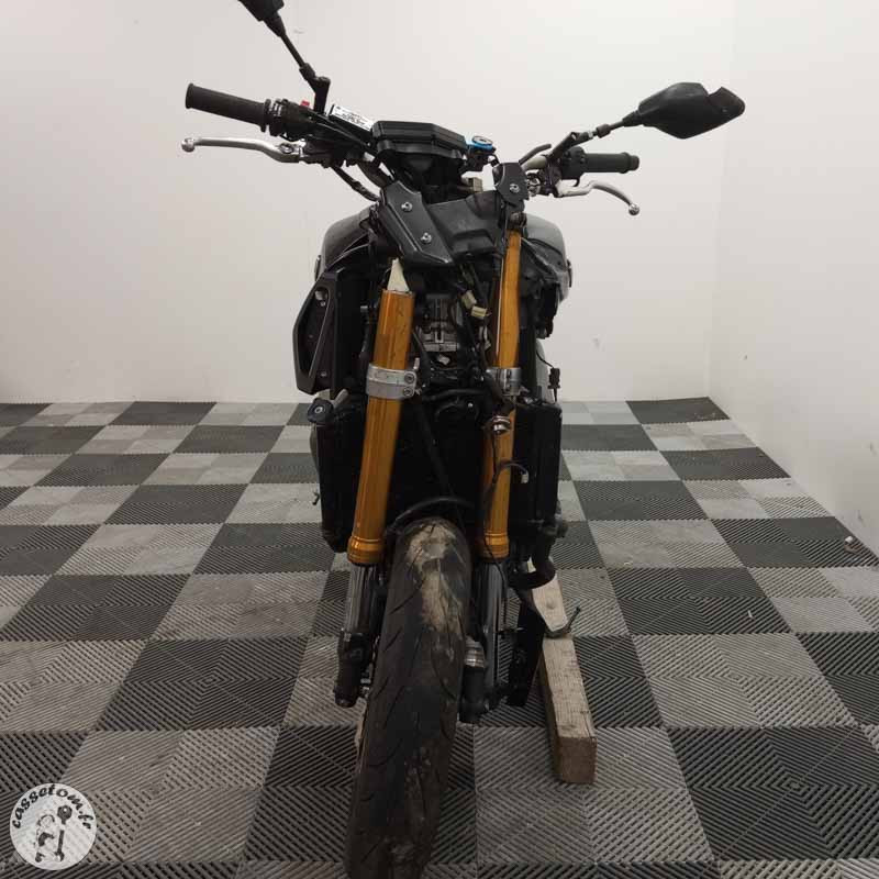 YAMAHA MT-09 847 2014 accidentée - La Casse de l Oncle Tom