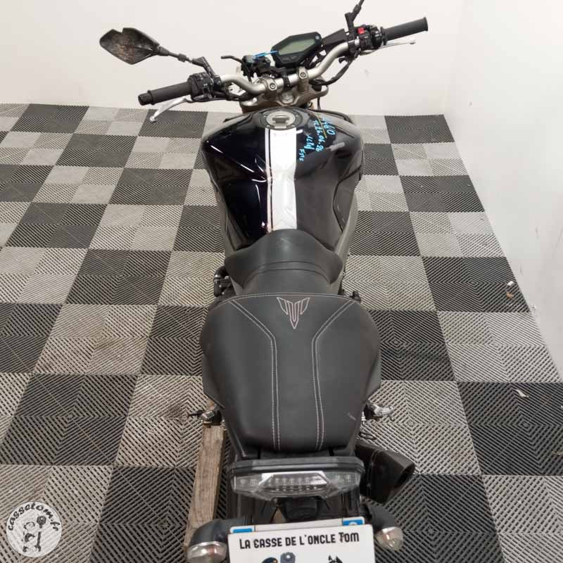 YAMAHA MT-09 847 2014 accidentée - La Casse de l Oncle Tom