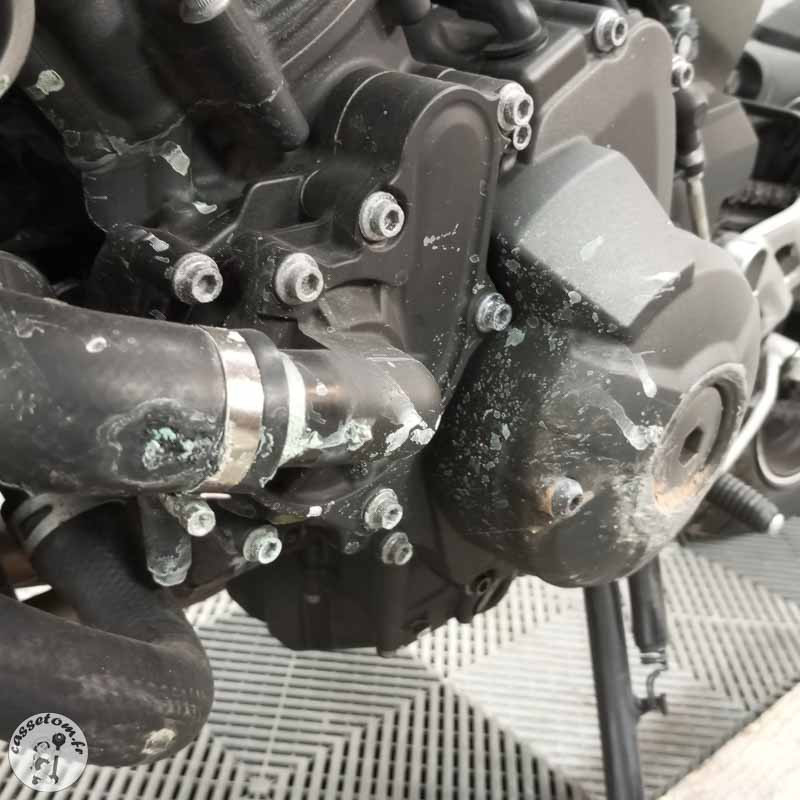 YAMAHA MT-09 847 2014 accidentée - La Casse de l Oncle Tom