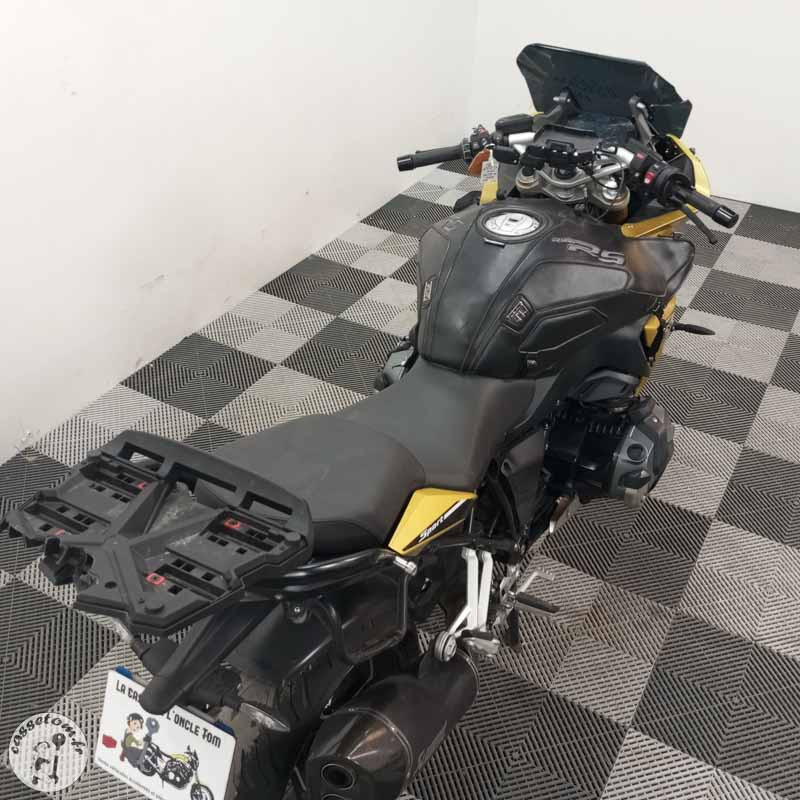 B.M.W. R1250RS 1254 2020 accidentée - La Casse de l Oncle Tom