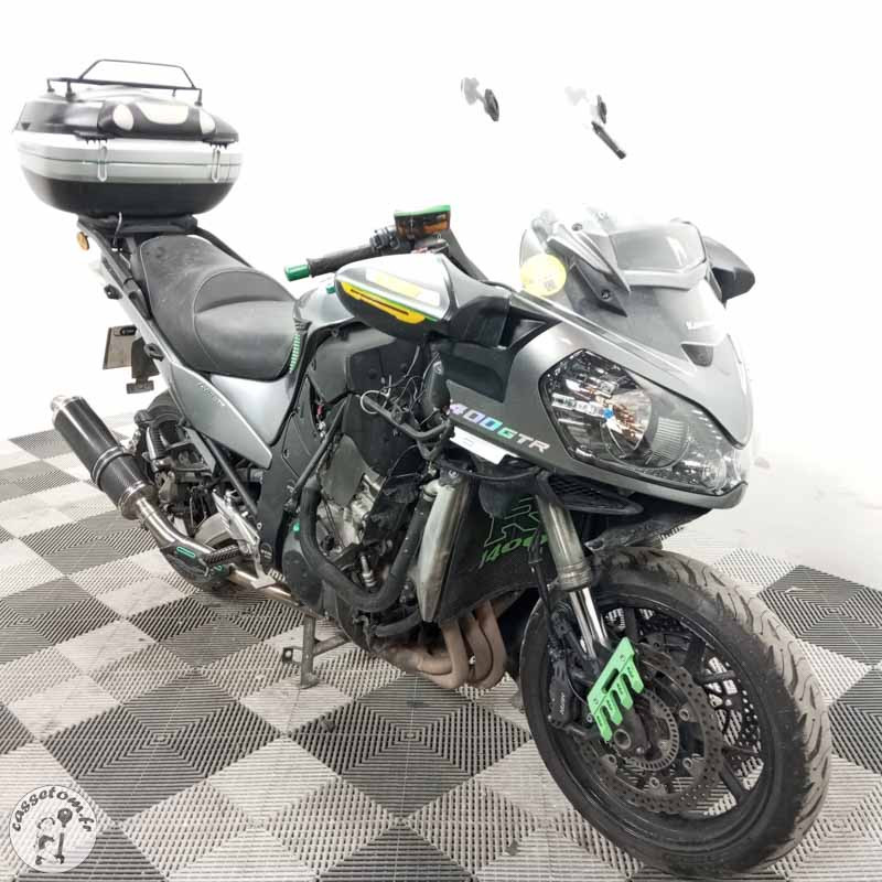 KAWASAKI 1400GTR 1352 2016 accidentée - La Casse de l Oncle Tom