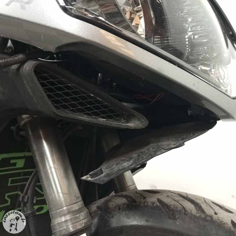KAWASAKI 1400GTR 1352 2016 accidentée - La Casse de l Oncle Tom