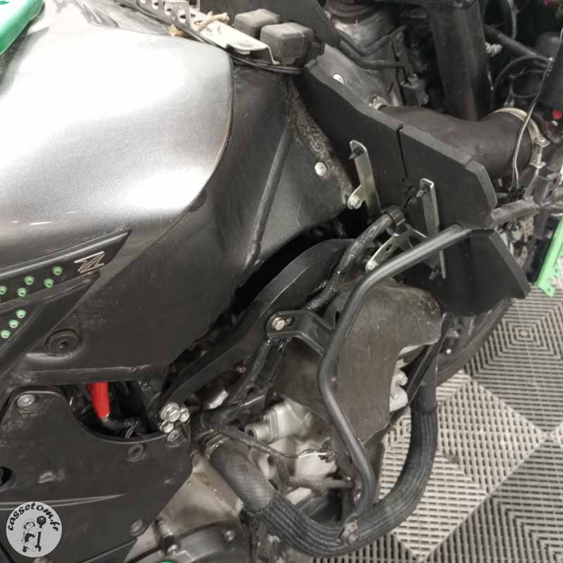 KAWASAKI 1400GTR 1352 2016 accidentée - La Casse de l Oncle Tom