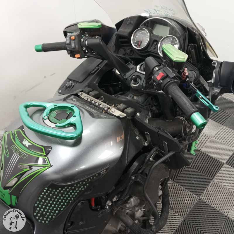 KAWASAKI 1400GTR 1352 2016 accidentée - La Casse de l Oncle Tom