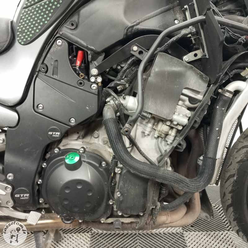 KAWASAKI 1400GTR 1352 2016 accidentée - La Casse de l Oncle Tom