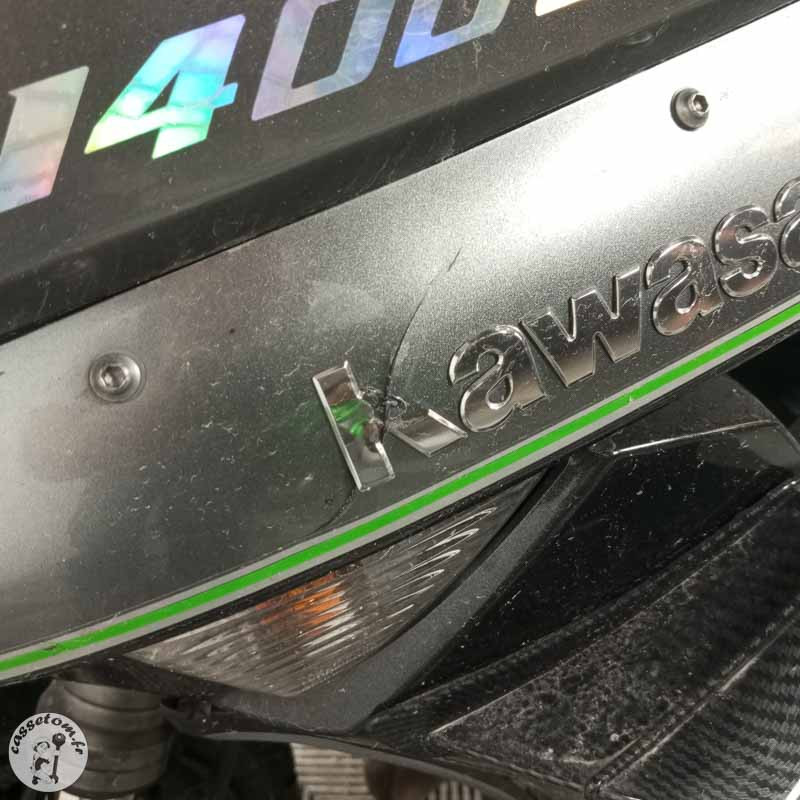KAWASAKI 1400GTR 1352 2016 accidentée - La Casse de l Oncle Tom