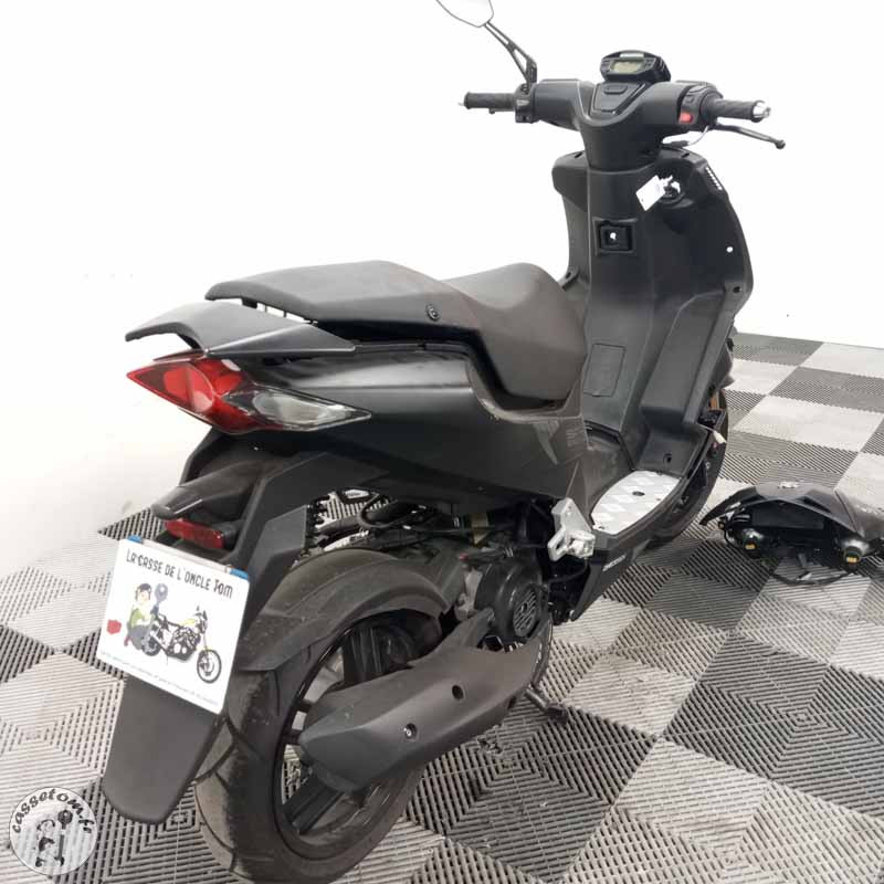 PEUGEOT SPEEDFIGH 50 2021 accidenté - La Casse de l Oncle Tom