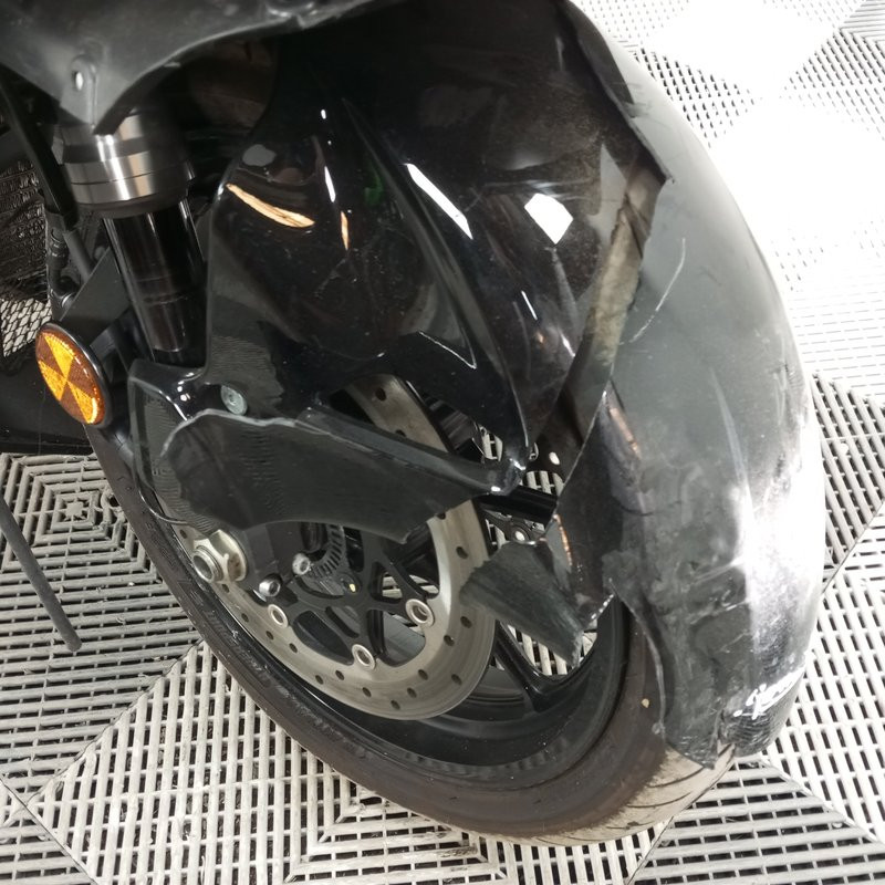 SUZUKI GSX1300R 1340 2026 accidentée - La Casse de l Oncle Tom