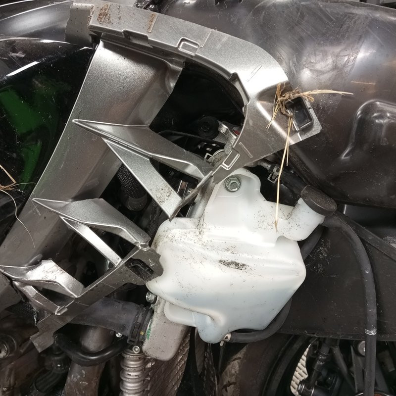 SUZUKI GSX1300R 1340 2026 accidentée - La Casse de l Oncle Tom