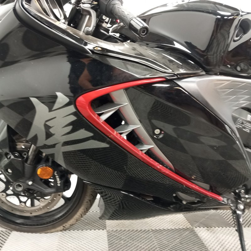 SUZUKI GSX1300R 1340 2026 accidentée - La Casse de l Oncle Tom