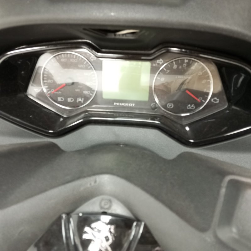 PEUGEOT METROPOLI 399 2019 accidente - La Casse de l Oncle Tom