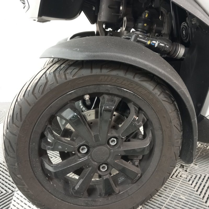 PEUGEOT METROPOLI 399 2019 accidente - La Casse de l Oncle Tom