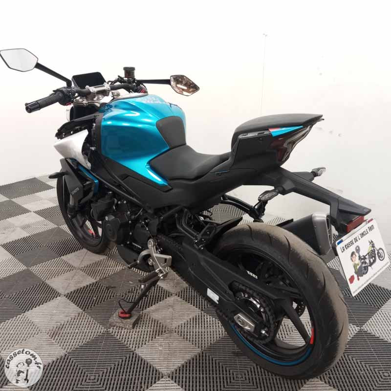 CF MOTO 450NK 449 2026 accidentée - La Casse de l Oncle Tom