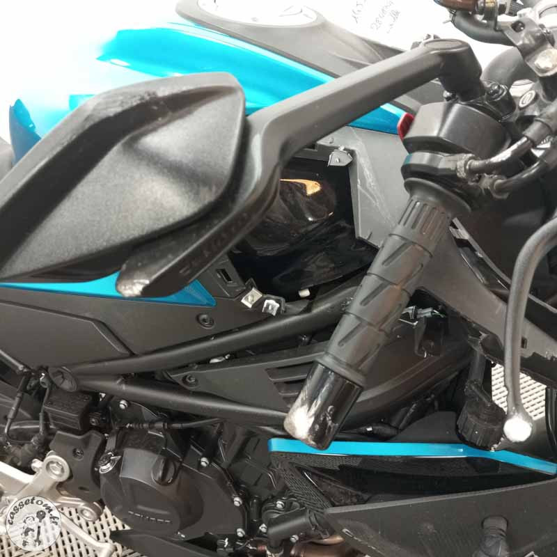 CF MOTO 450NK 449 2026 accidentée - La Casse de l Oncle Tom