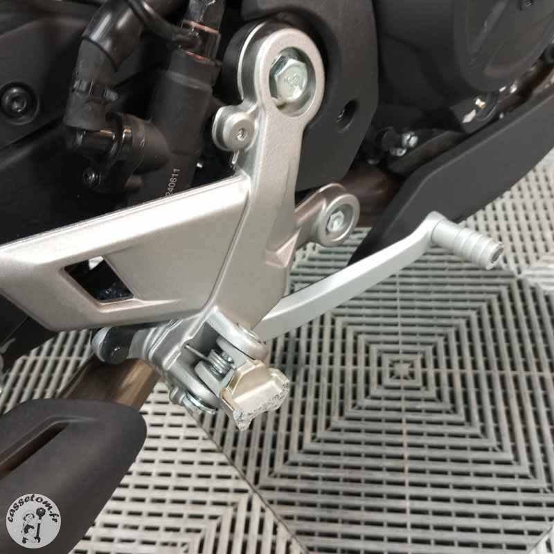 CF MOTO 450NK 449 2026 accidentée - La Casse de l Oncle Tom