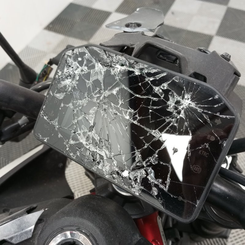 KAWASAKI Z900 948 2025 accidentée - La Casse de l Oncle Tom