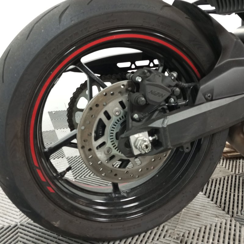 KAWASAKI Z900 948 2025 accidentée - La Casse de l Oncle Tom