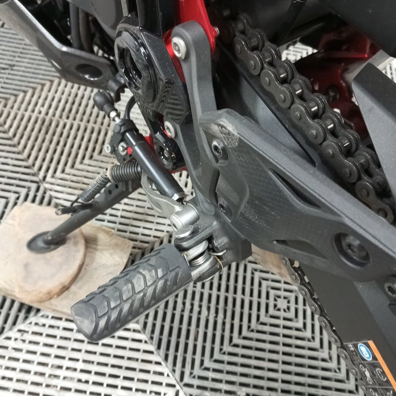 KAWASAKI Z900 948 2025 accidentée - La Casse de l Oncle Tom