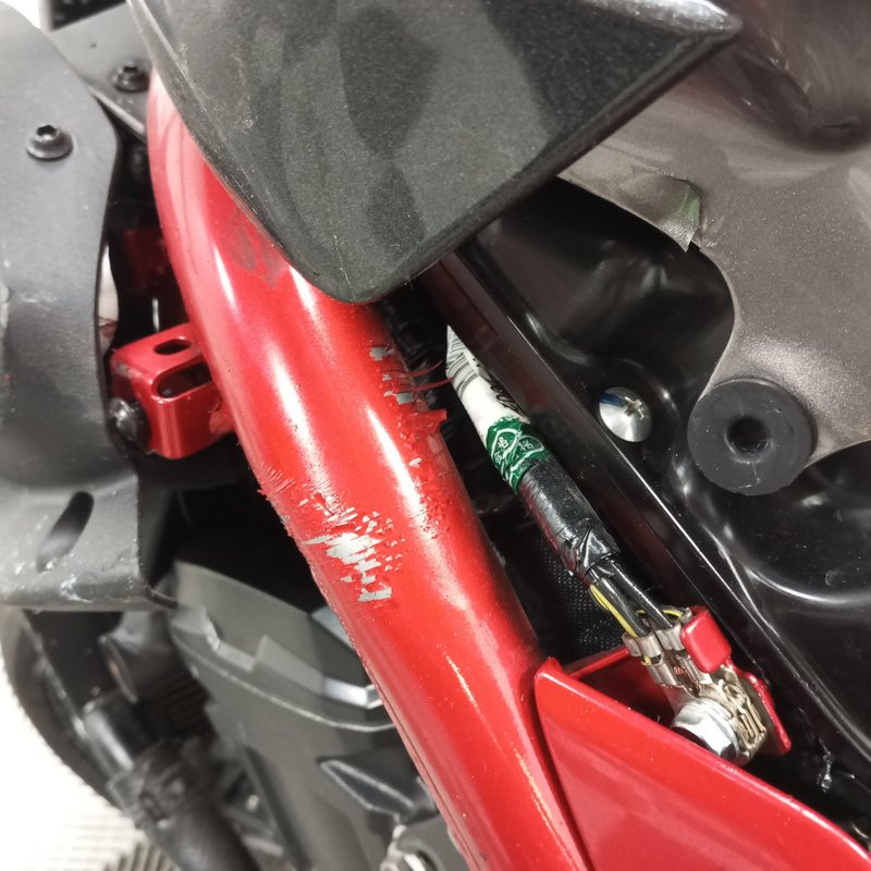 KAWASAKI Z900 948 2025 accidentée - La Casse de l Oncle Tom