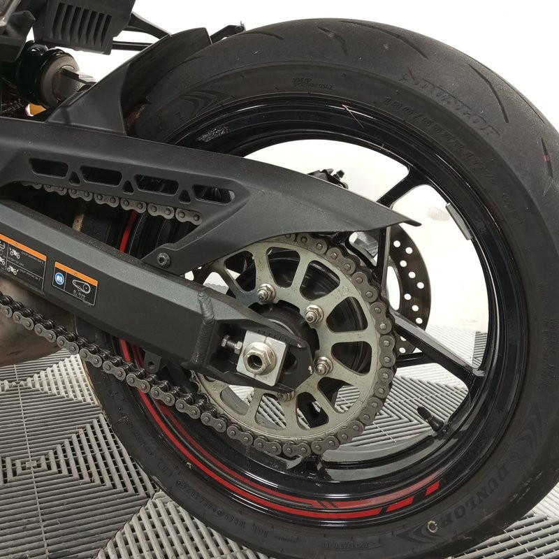 KAWASAKI Z900 948 2025 accidentée - La Casse de l Oncle Tom