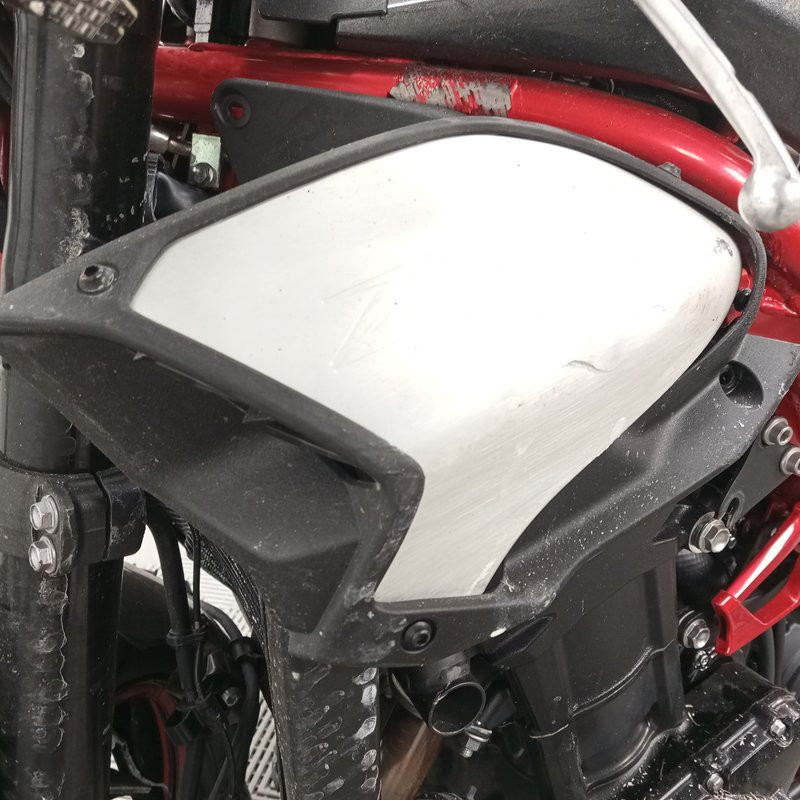 KAWASAKI Z900 948 2025 accidentée - La Casse de l Oncle Tom