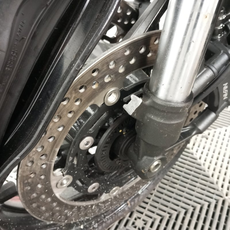 KAWASAKI Z900 948 2025 accidentée - La Casse de l Oncle Tom