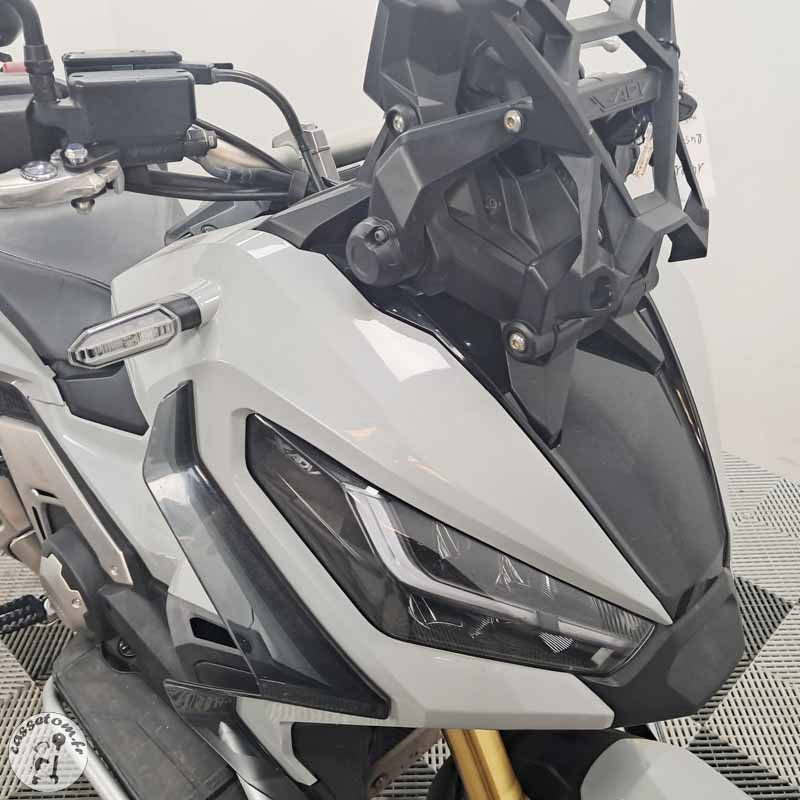 Honda X-ADV 745 2022 accidenté - La Casse de l Oncle Tom