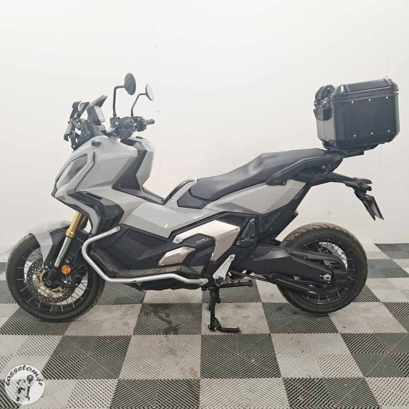 Honda X-ADV 745 2022 accidenté - La Casse de l Oncle Tom